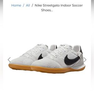 Nike Streetgato Indoor Soccer Shoes: Barely Worn! KIDS 5 (Women’s 6.5)